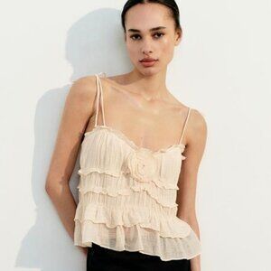 **Donated** ZARA FLORAL RUFFLED FLUID TOP